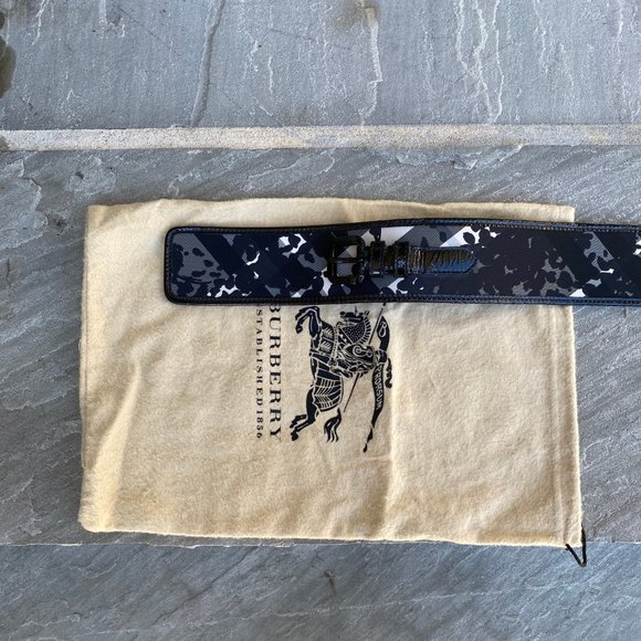 *SOLD* Burberry Printed Belt - Picture 2 of 3